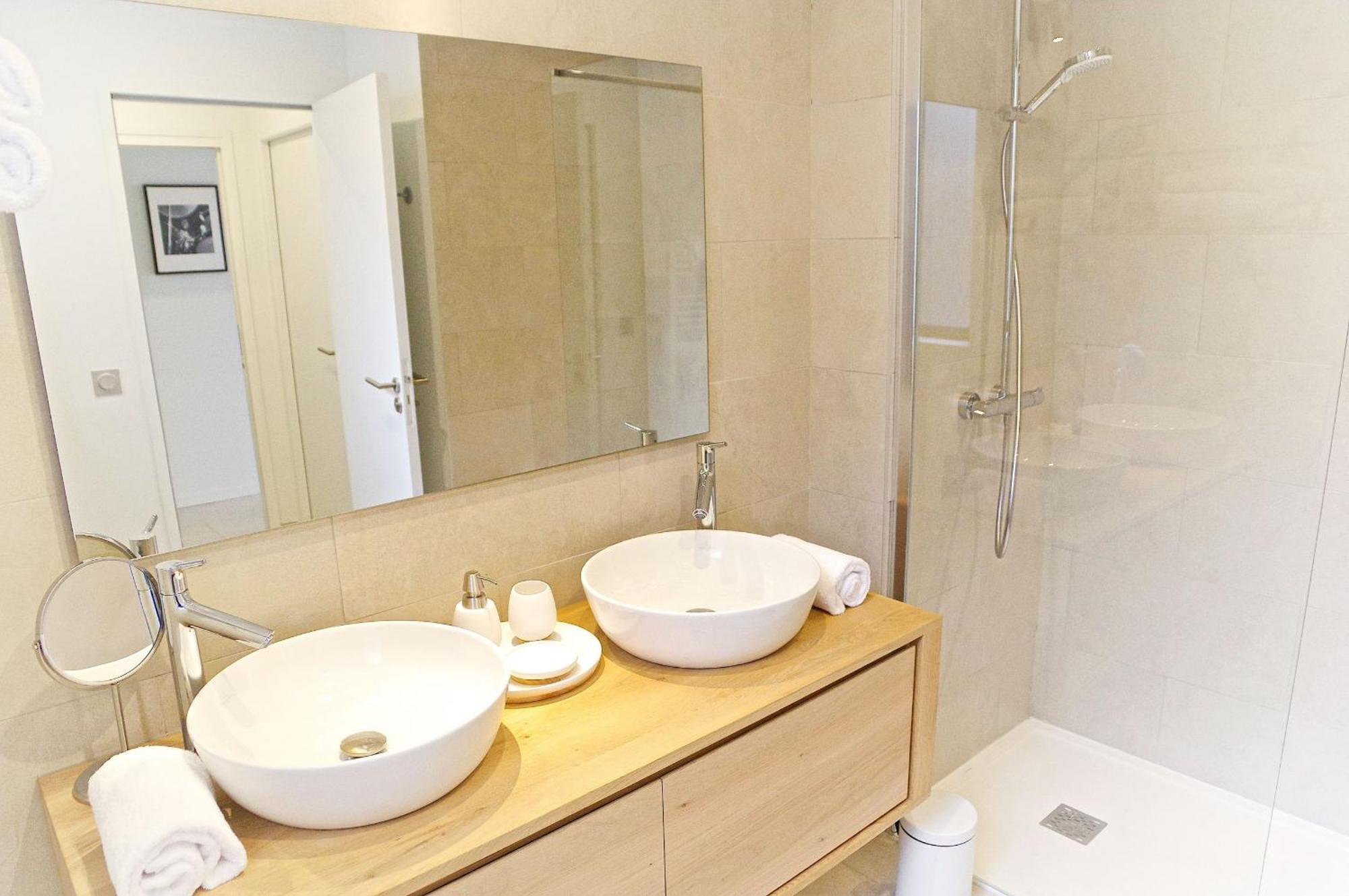 Belle Vue - Vue Exceptionnel Chartrons 2 Chambres Avec Parking Bordeaux Luaran gambar